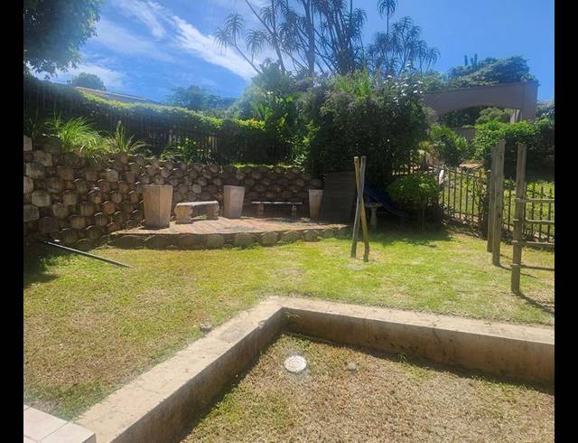 3 BEDROOM TOWNHOUSE FOR SALE IN SEAWARD ESTATES